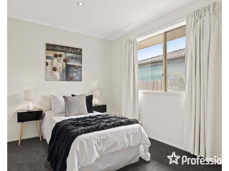 17 Snow Gum Drive, Kilsyth South VIC 3137