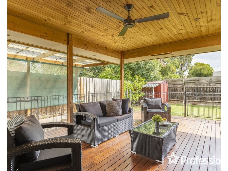 17 Snow Gum Drive, Kilsyth South VIC 3137