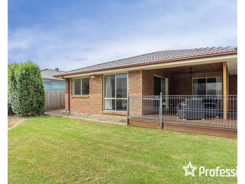 17 Snow Gum Drive, Kilsyth South VIC 3137