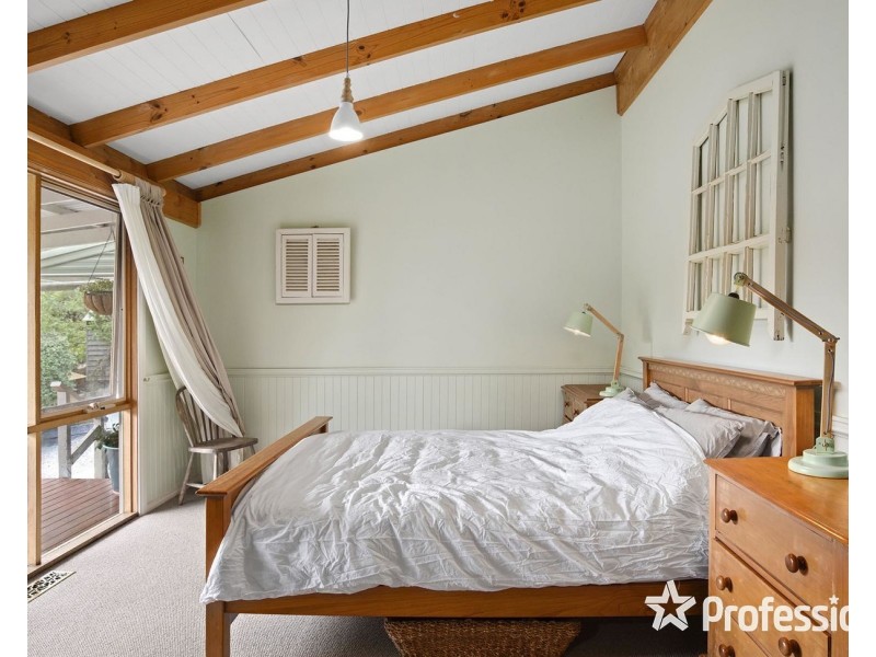 2/37 York Road, Mount Evelyn VIC 3796