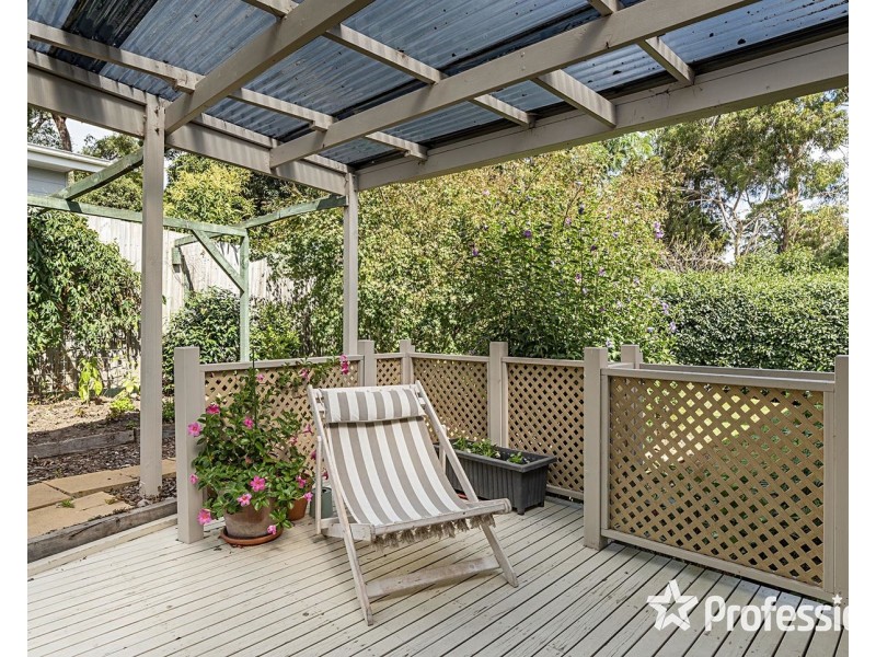 2/37 York Road, Mount Evelyn VIC 3796