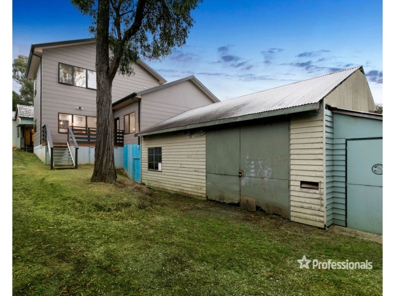 57 Monbulk Road, Mount Evelyn VIC 3796