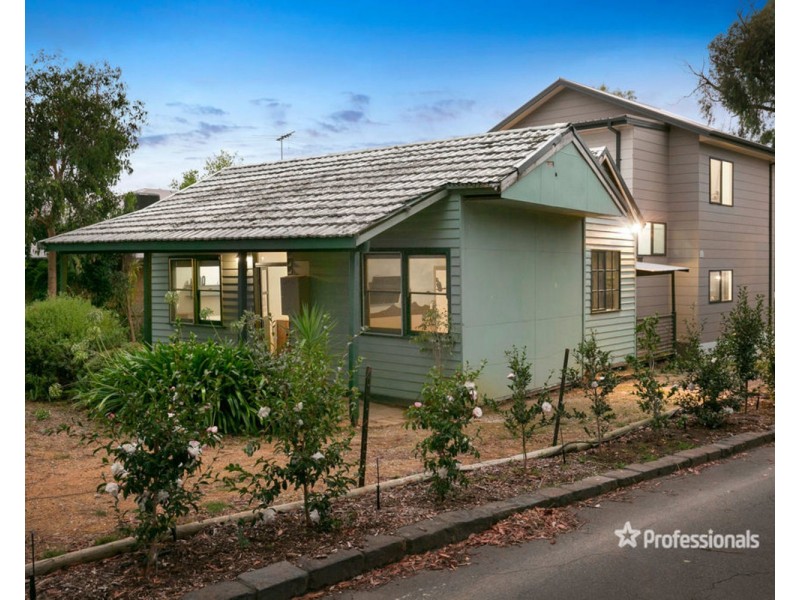 57 Monbulk Road, Mount Evelyn VIC 3796