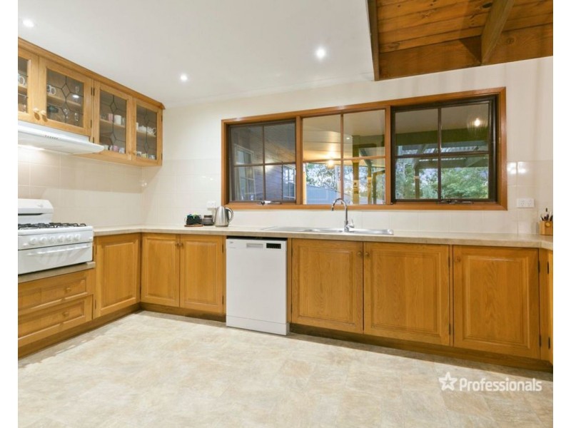 35 Fernhill Road, Mount Evelyn VIC 3796