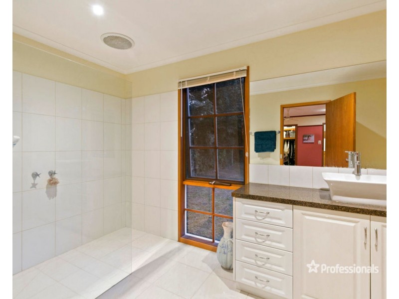 35 Fernhill Road, Mount Evelyn VIC 3796