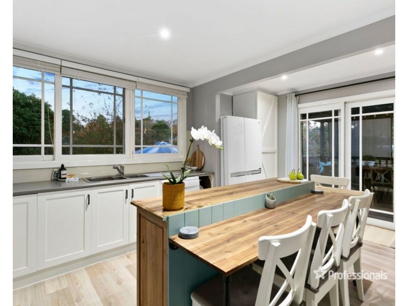 8A Fernhill Road, Mount Evelyn VIC 3796