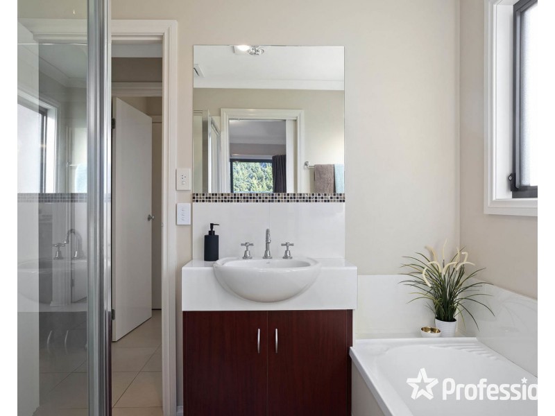 4/56 English Street, Seville VIC 3139