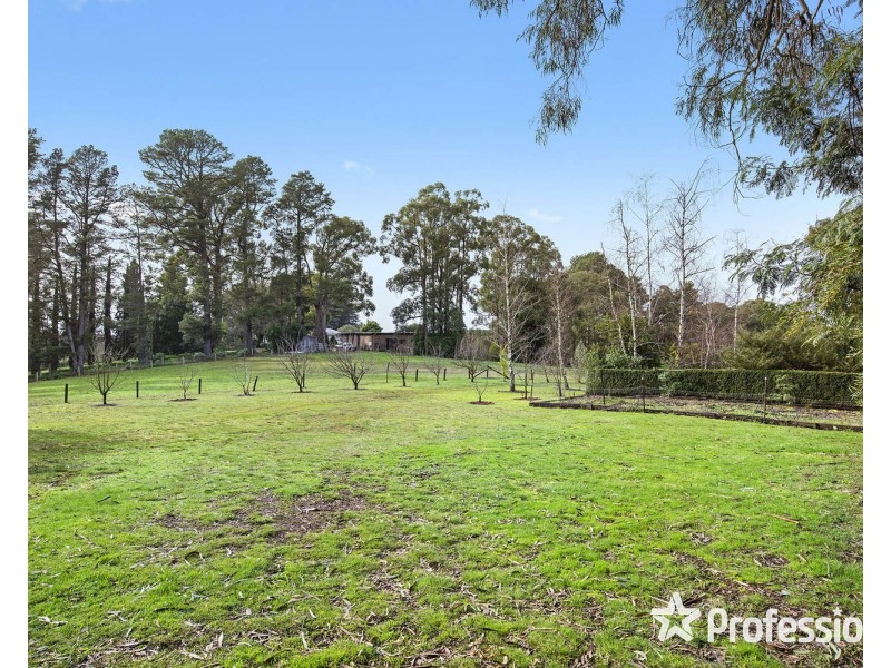 40 Parker Road, Silvan VIC 3795