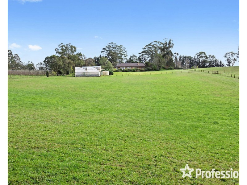 40 Parker Road, Silvan VIC 3795