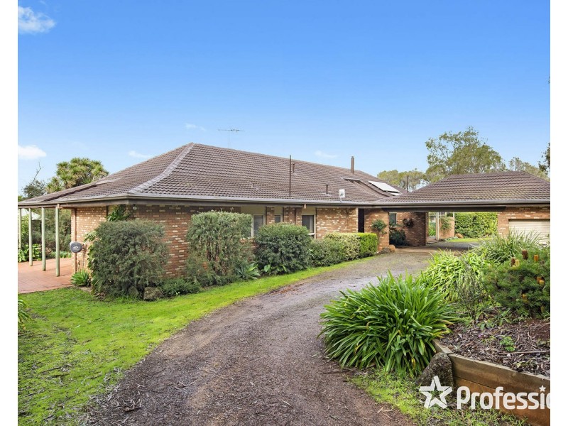 40 Parker Road, Silvan VIC 3795