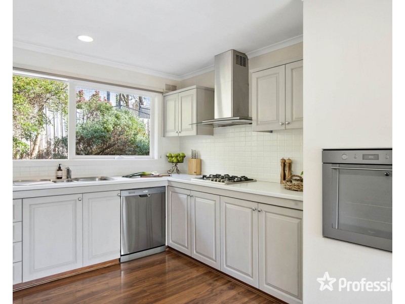 34 Bell Street, Seville VIC 3139