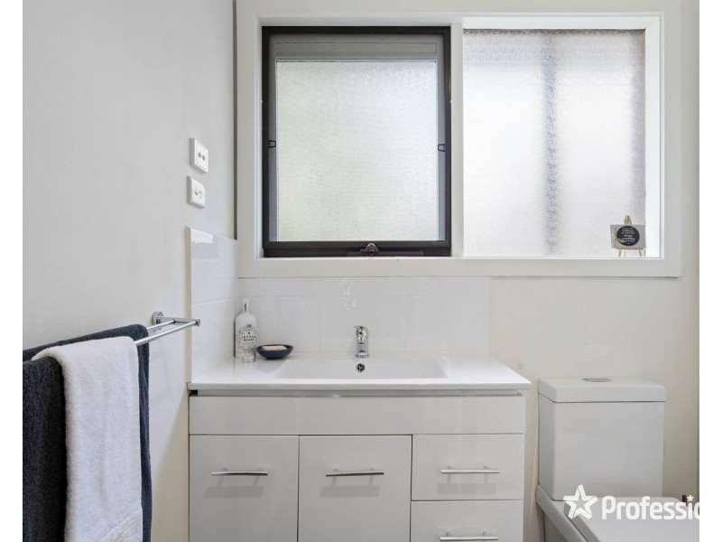 34 Bell Street, Seville VIC 3139