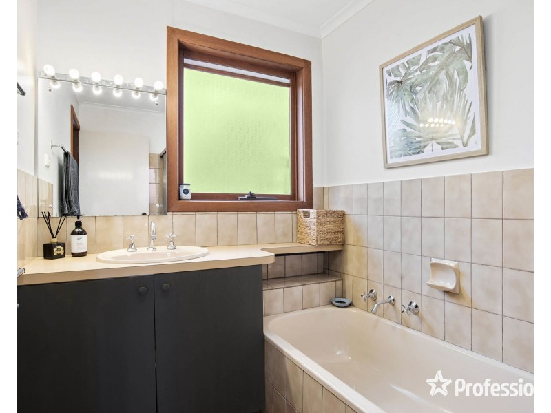 34 Bell Street, Seville VIC 3139