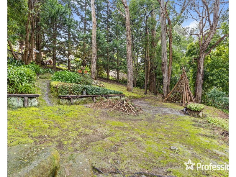 51 Forge Road, Mount Evelyn VIC 3796