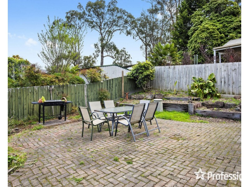 2B Fernhill Road, Mount Evelyn VIC 3796