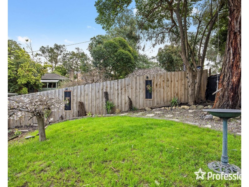 2B Fernhill Road, Mount Evelyn VIC 3796