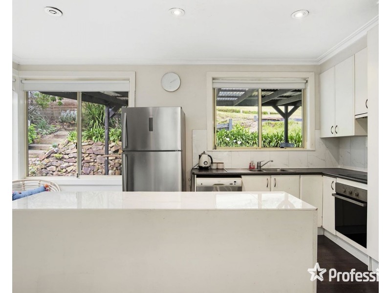 184 Swansea Road, Mount Evelyn VIC 3796