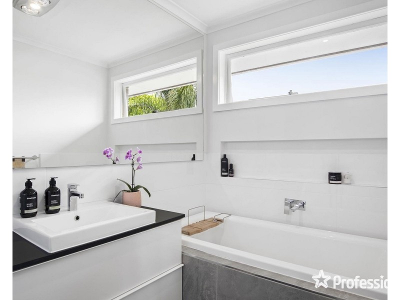 35 Witham Drive, Coldstream VIC 3770