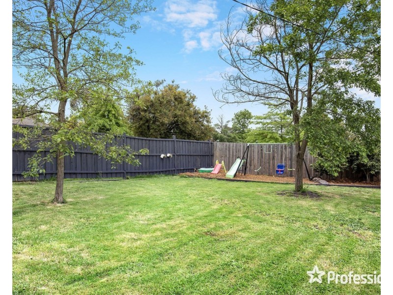 35 Witham Drive, Coldstream VIC 3770