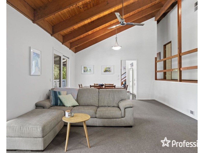 34 Priestley Crescent, Mount Evelyn VIC 3796