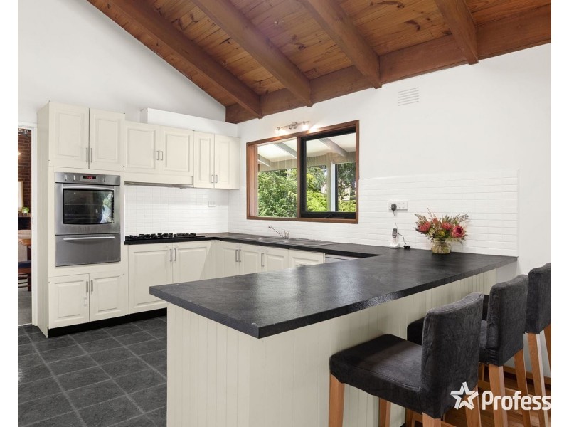 34 Priestley Crescent, Mount Evelyn VIC 3796