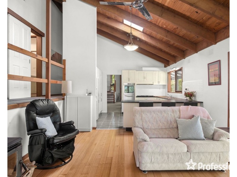 34 Priestley Crescent, Mount Evelyn VIC 3796