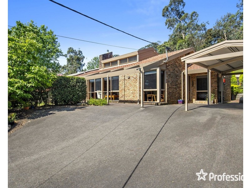 14 Commercial Road, Mount Evelyn VIC 3796