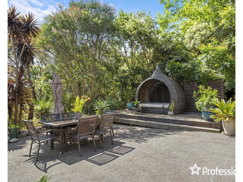 14 Commercial Road, Mount Evelyn VIC 3796