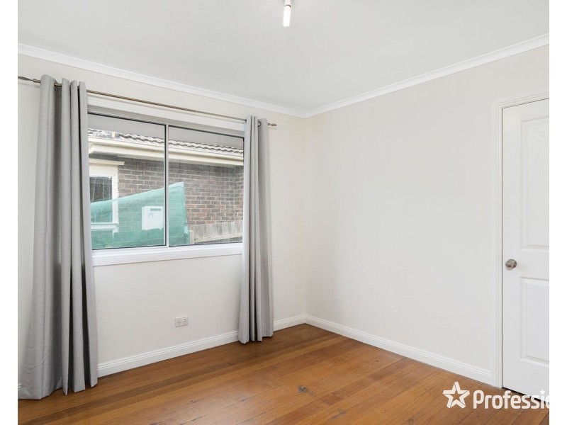 16 Chirnside Drive, Chirnside Park VIC 3116