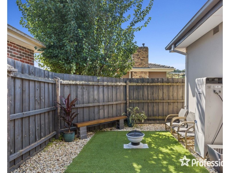 10 Wordsworth Street, Mooroolbark VIC 3138
