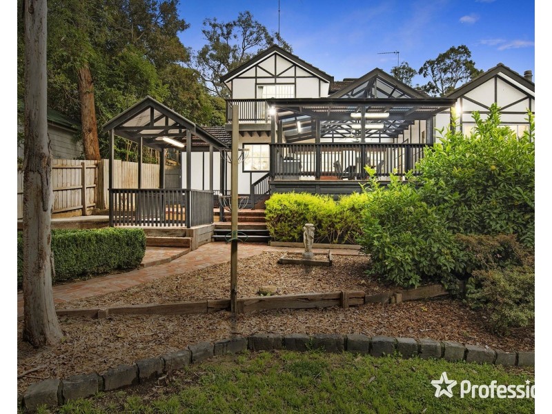 26 Buckmaster Drive, Mount Evelyn VIC 3796