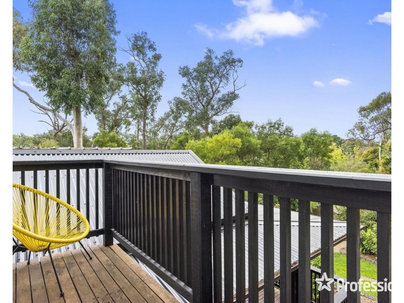 26 Buckmaster Drive, Mount Evelyn VIC 3796