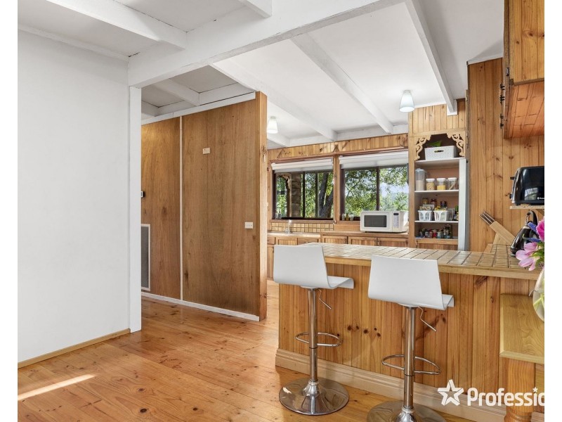 71 Johns Crescent, Mount Evelyn VIC 3796