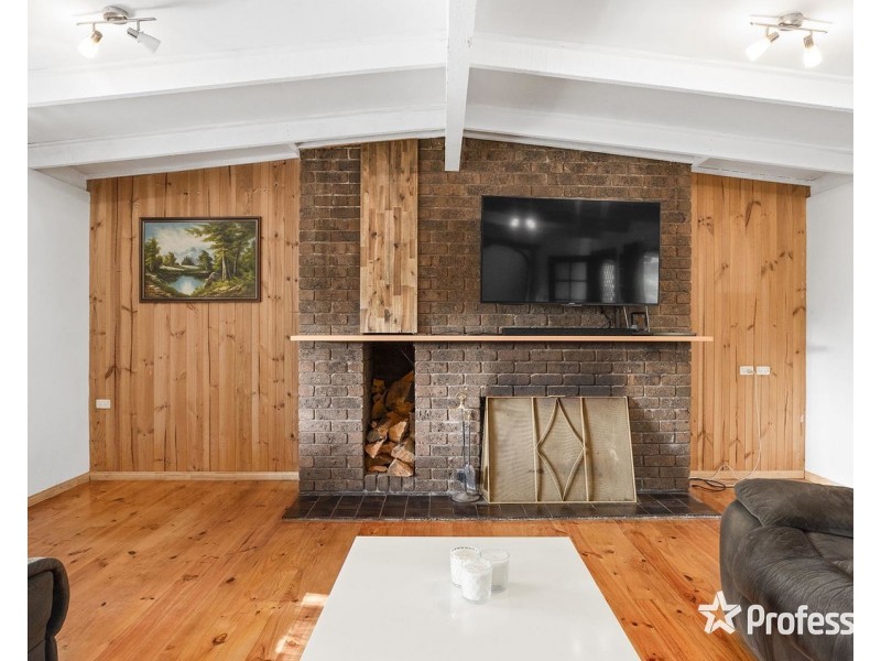 71 Johns Crescent, Mount Evelyn VIC 3796