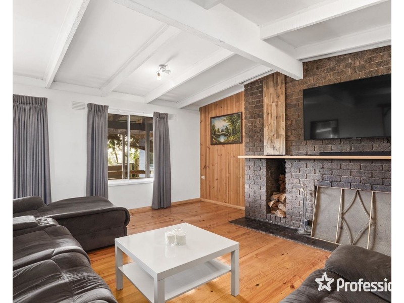 71 Johns Crescent, Mount Evelyn VIC 3796