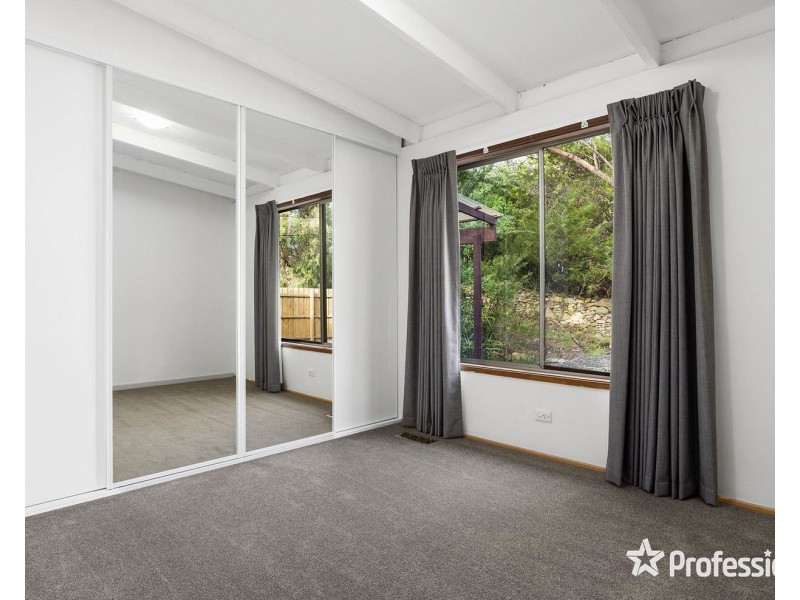 71 Johns Crescent, Mount Evelyn VIC 3796