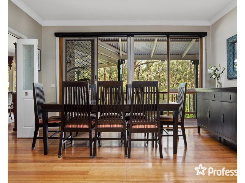 52 Francis Crescent, Mount Evelyn VIC 3796