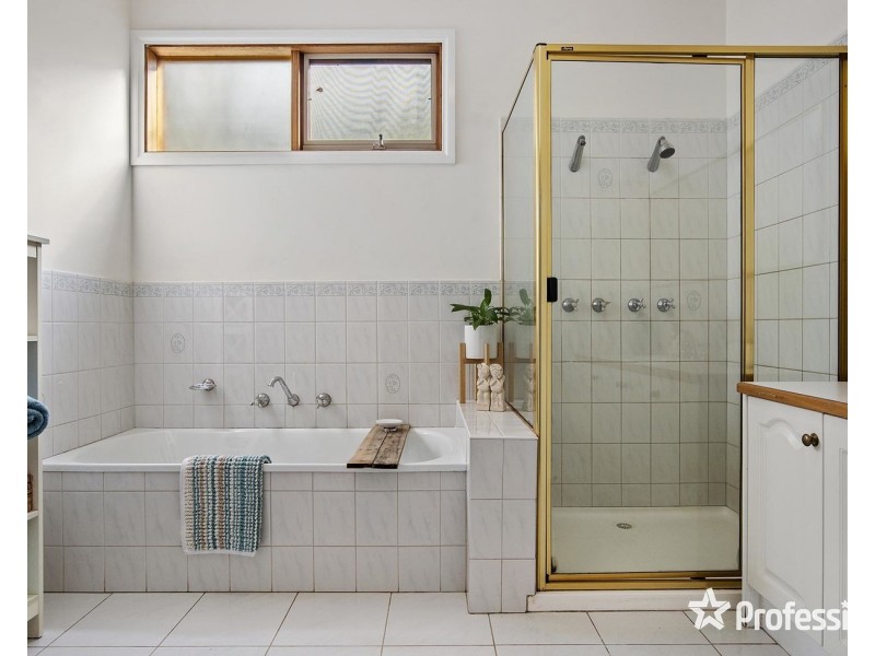 52 Francis Crescent, Mount Evelyn VIC 3796