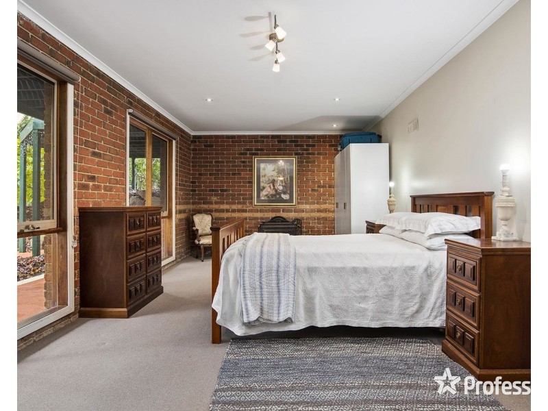 52 Francis Crescent, Mount Evelyn VIC 3796