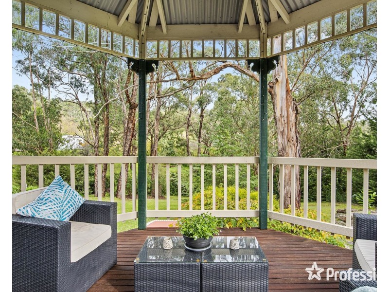 52 Francis Crescent, Mount Evelyn VIC 3796