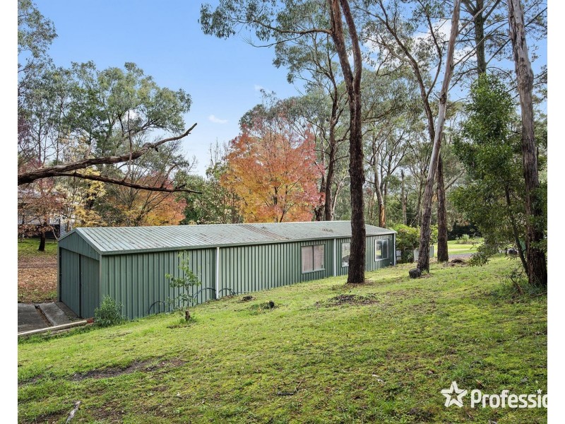 52 Francis Crescent, Mount Evelyn VIC 3796