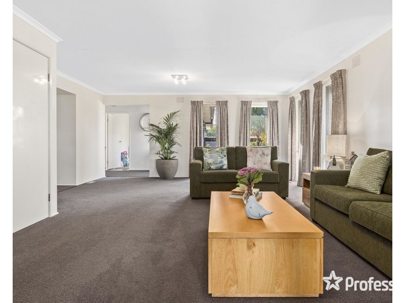 110-112 Fernhill Road, Mount Evelyn VIC 3796