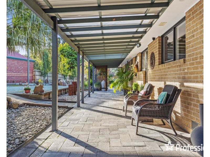 110-112 Fernhill Road, Mount Evelyn VIC 3796