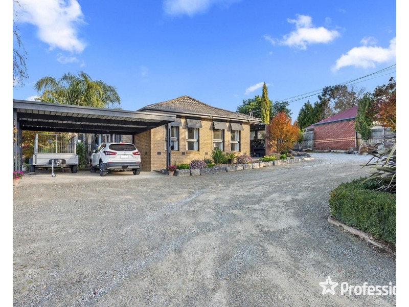 110-112 Fernhill Road, Mount Evelyn VIC 3796