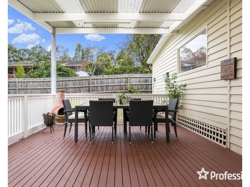 8 Junction Road, Mount Evelyn VIC 3796