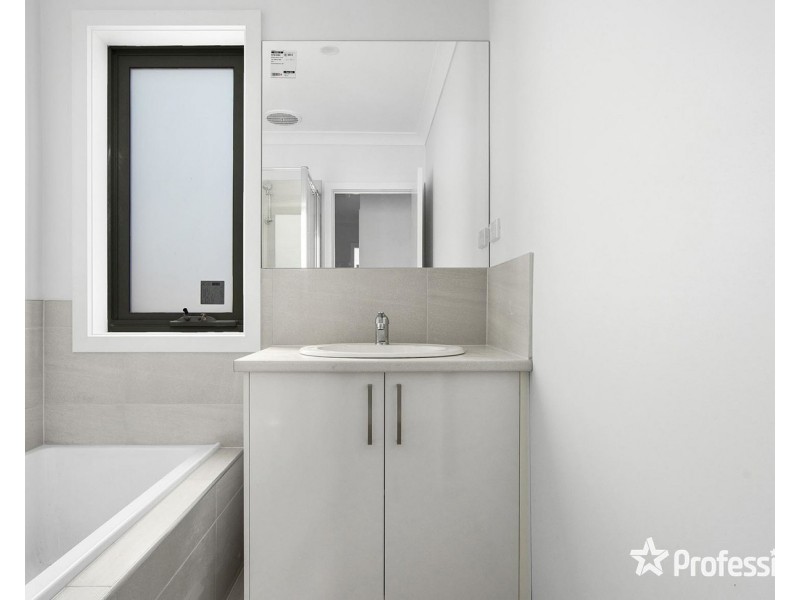 66A Cherylnne Crescent, Kilsyth VIC 3137