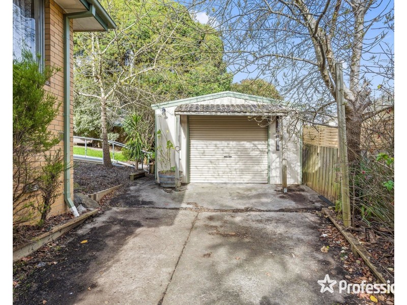9 Barrett Court, Woori Yallock VIC 3139