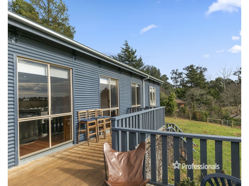 175 Graham Road, Wandin East VIC 3139