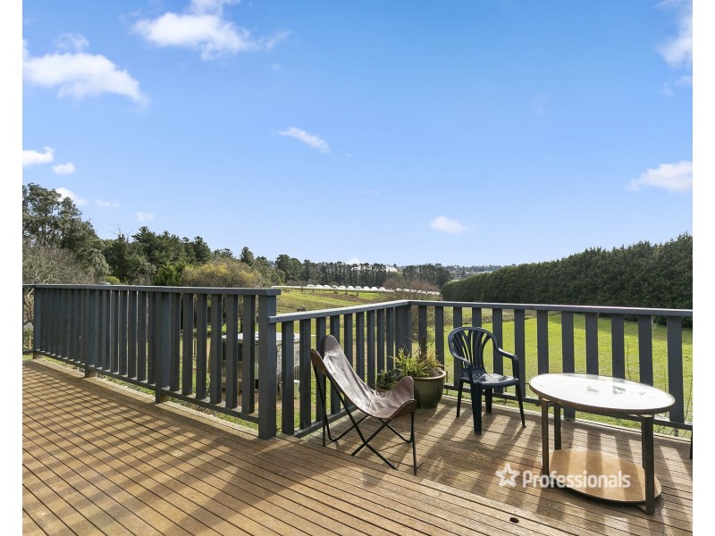 175 Graham Road, Wandin East VIC 3139