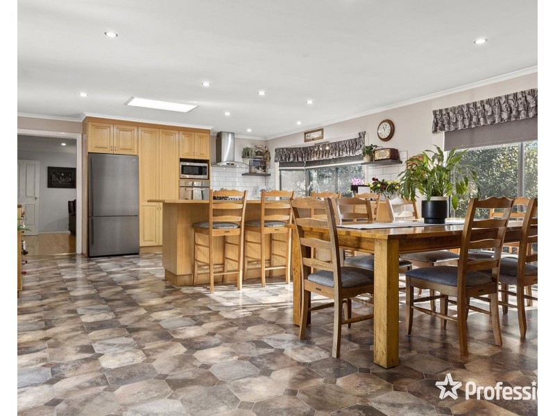 7 Olinda Road, Mount Evelyn VIC 3796